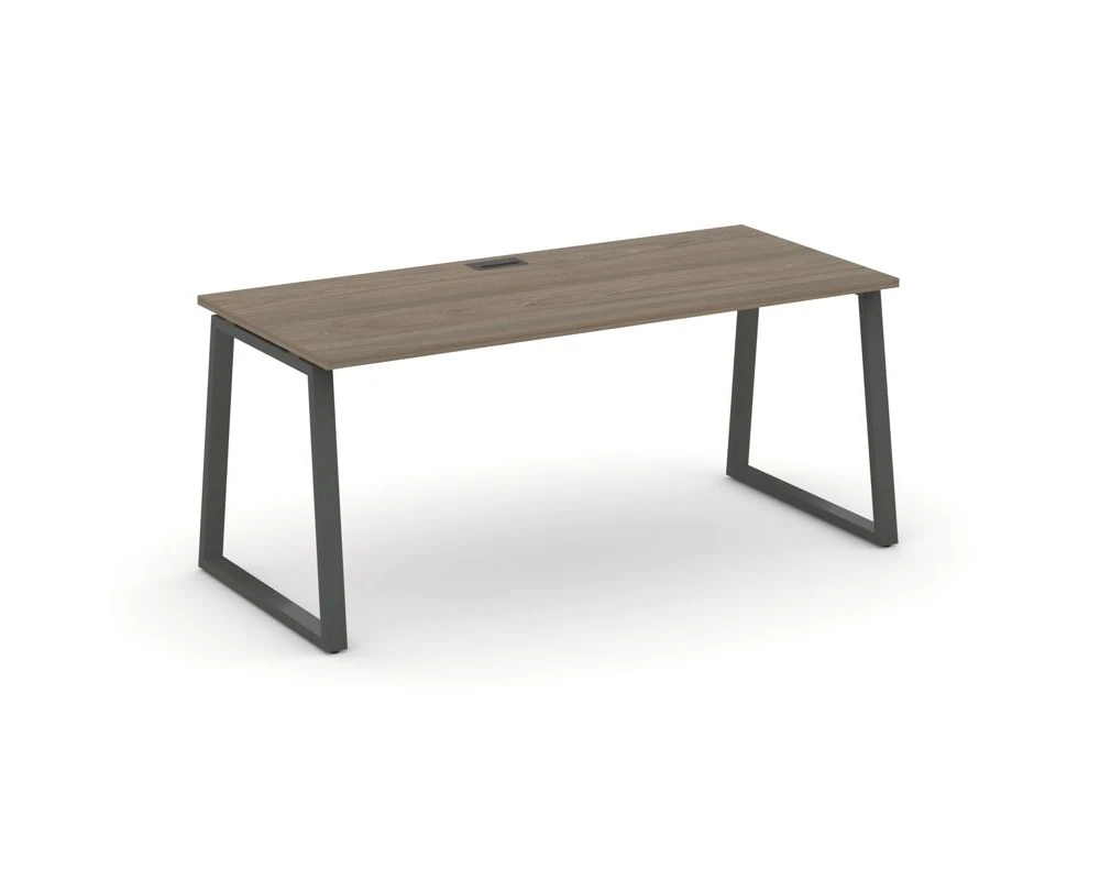 Стол письменный опоры трапеция 1380x700x750 Стайл Проджект Директ / Style Project Direct