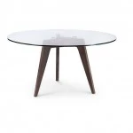 Обеденные столы